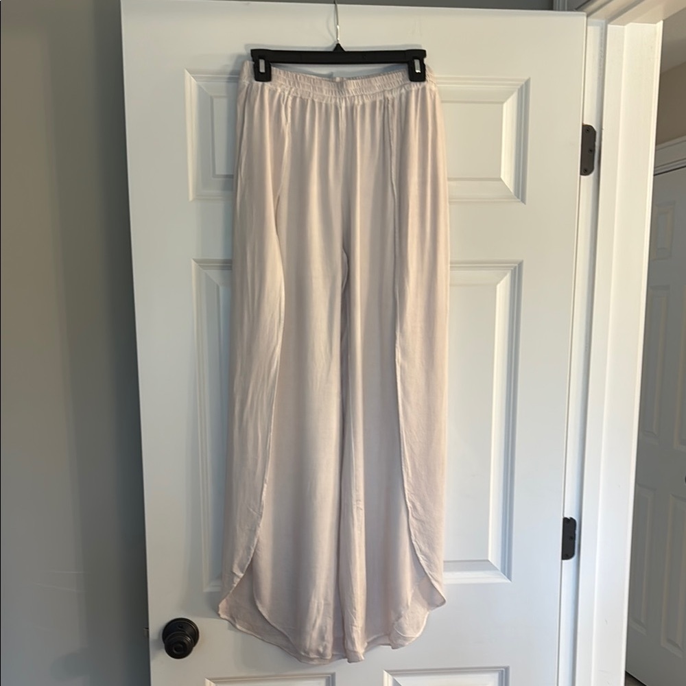 Young Fabulous & Broke Cream Pants--Size Small